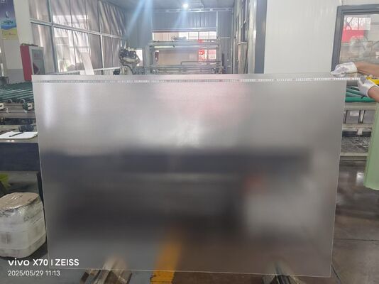 comprare Vetro temperato a basso contenuto di ferro per backsheet di pannelli solari online manufacture