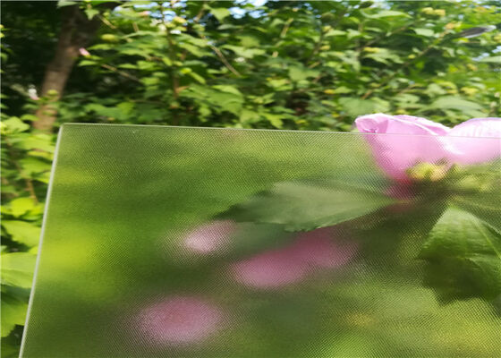 Buy Mistlite Patterned Tempered Glass , Ultra Clear Low Iron Toughened Glass online manufacture